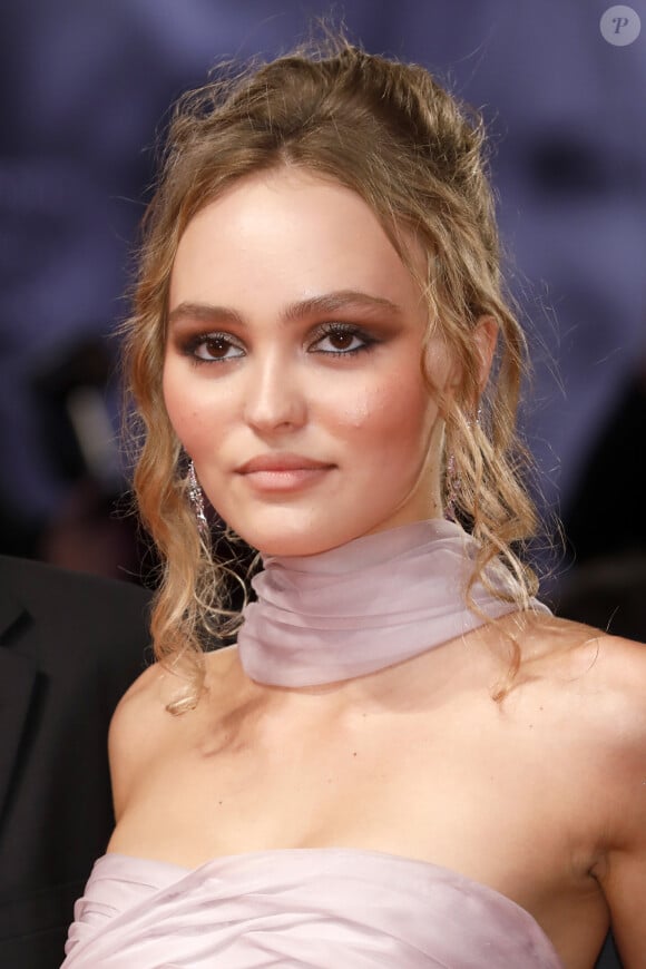 Lily-Rose Depp - Tapis rouge du film "The King" lors du 76ème festival international du film de Venise, la Mostra, le 2 septembre 2019. © Future-Image via ZUMA Press/Bestimage 