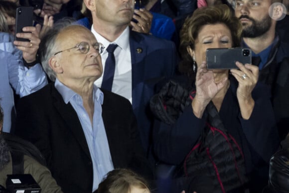 Les parents de Emmanuel Macron, Jean-Michel Macron et Françoise Noguès - La famille du président Emmanuel Macron est venue assister à son discours au Champ de Mars le soir de sa victoire à l'élection présidentielle 2022 le 24 avril 2022. © Cyril Moreau / Bestimage  President Emmanuel Macron's family attended his speech at the Champ de Mars on the evening of his victory in the 2022 presidential election on 24 April 2022 