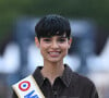 "Je vous avoue que les médias m'en parlent tellement que ça peut devenir angoissant. Heureusement, la société Miss France est là pour m'aider à canaliser ce stress car il n'y a pas à en avoir"."
Eve Gilles, Miss France 2024 lors de la 10ème édition du "Longines Paris Eiffel Jumping" à la Plaine de Jeux de Bagatelle à Paris le 21 juin 2024