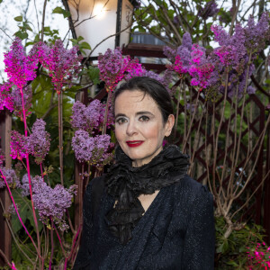 Semi-exclusif - Amélie Nothomb - Remise du prix littéraire "La Closerie des Lilas" à la Closerie des Lilas à Paris le 12 avril 2022.© Pierre Perusseau/Bestimage