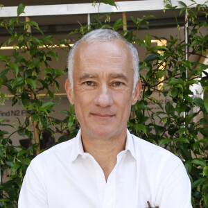 Le journaliste Gilles Bouleau aux Internationaux de France de Tennis de Roland Garros 2023 - Jour 06 - à Paris, France, le 2 juin 2023. © Bertrand Rindoff/Bestimage