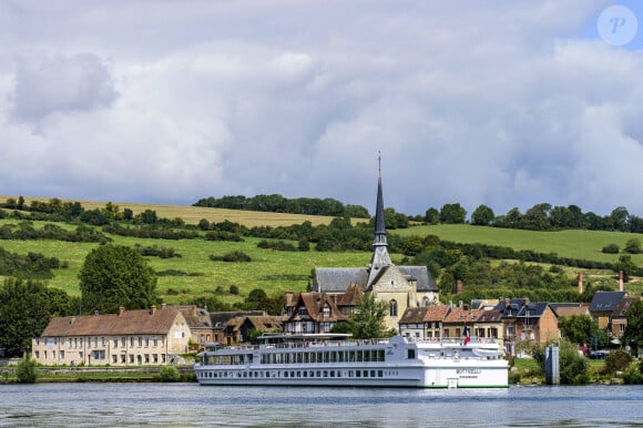 Les Andelys (27), la Seine et le ville - Photo by Quinet JM/Belpress/ANDBZ/ABACAPRESS.COM