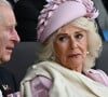 "C'est donc avec d'innombrables souvenirs et une fierté particulière que je me joins à toi pour réfléchir au dernier quart de siècle de l'histoire que nous avons partagée", ajoute Charles III
 
Le roi Charles III d'Angleterre et la reine consort Camilla Parker Bowles - La famille royale d'Angleterre lors des commémorations du 80ème anniversaire du débarquement (D-Day) à Portsmouth. Le 5 juin 2024 © Dylan Martinez / Pool / Bestimage