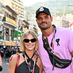 Florent Manaudou et sa compagne Pernille Blum - People aux séances d'essais qualificatives du 80ème Grand Prix de Monaco de Formule 1 à Monaco le 27 mai 2023. © Bruno Bebert/Bestimage