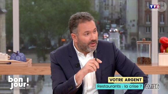 Bruce Toussaint sur le plateau de "Bonjour !"