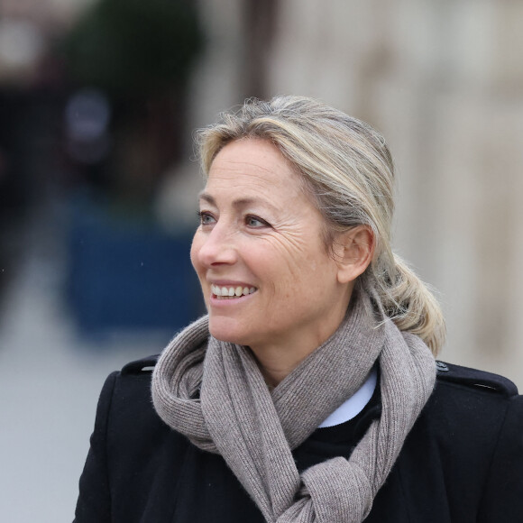 Anne-Sophie Lapix - Hommage national à Robert Badinter devant le ministère de la Justice sur la place Vendôme à Paris le 14 février 2024. © Dominique Jacovides/Bestimage