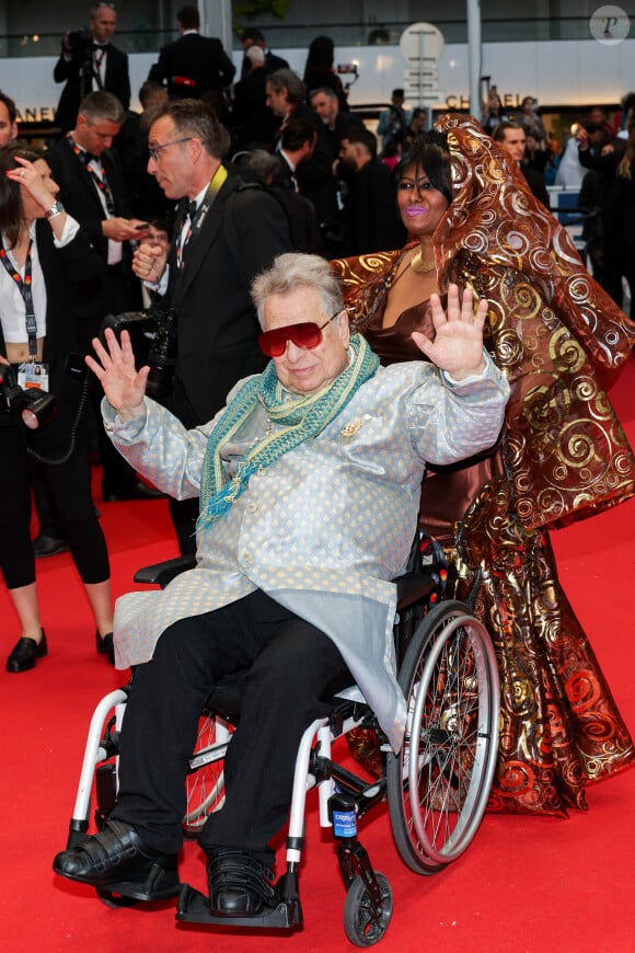 Paul-Loup Sulitzer et Supriya Ansuya Devi Rathoar - Montée des marches du film " Le deuxième acte " pour la cérémonie d'ouverture du 77ème Festival International du Film de Cannes, au Palais des Festivals à Cannes. Le 14 mai 2024 © Jacovides-Moreau / Bestimage 