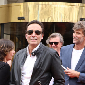 Exclusif - Anthony Delon - Arrivées au photocall de la 3ème édition du Festival du Cinéma Français et de la Gastronomie d'Aix-les-Bains. Le 8 juin 2024 © Denis Guignebourg / Bestimage 