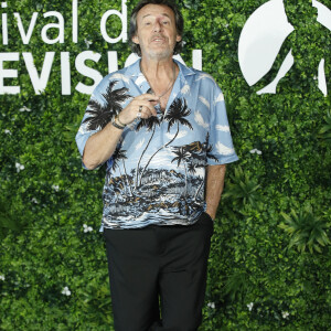 Jean-Luc Reichmann au photocall de la série "Leo Mattei, Brigade des mineurs" lors du 62ème Festival de Télévision de Monte-Carlo, à Monaco, le 19 juin 2023. © Denis Guignebourg/BestImage