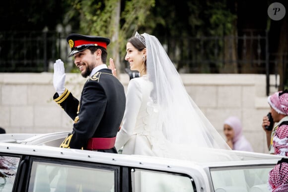 Mariage du prince Hussein bin Abdullah II et Rajwa Al-Saif au palais Husseiniya à Amman, Jordanie le 1er juin 2023. 