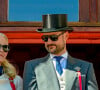 Ensemble, ils ont deux enfants : la princesse Ingrid Alexandra, née en 2004, et le prince Sverre Magnus, né en 2005.
La princesse Mette-Marit de Norvège, Le prince Haakon de Norvège - La famille royale norvégienne assiste au défilé des enfants au balcon du château royal, lors de la fête nationale norvégienne à Oslo, le 17 mai 2024.