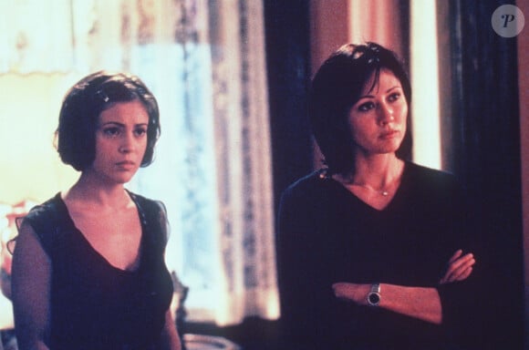 Alyssa Milano et Shannen Doherty dans la série Charmed.