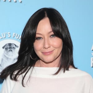 Malheureusement son cancer, diagnostiqué tardivement, s'est propagé à son cerveau et à ses os
Shannen Doherty au photocall des "9ème American Humane Hero Dog Awards" à Los Angeles, le 5 octobre 2019.