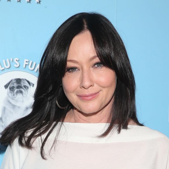 Malheureusement son cancer, diagnostiqué tardivement, s'est propagé à son cerveau et à ses os
Shannen Doherty au photocall des "9ème American Humane Hero Dog Awards" à Los Angeles, le 5 octobre 2019.