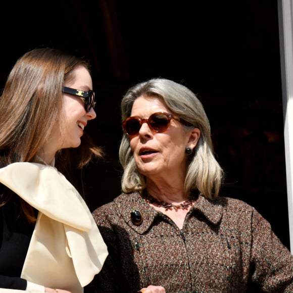 La princesse Alexandra de Hanovre et la princesse Caroline de Hanovre - Le prince de Monaco fête son anniversaire (66 ans) en famille sur la Place du Palais princier de Monaco, le 14 mars 2024. © Bruno Bebert/Bestimage 