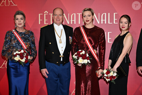 Le prince Albert II de Monaco était accompagné de sa femme la princesse Charlene, la princesse Caroline de Hanovre, sa fille la princesse Alexandra de Hanovre, Sean et Chantell Wittstock pour assister à la traditionnelle soirée de la Fête Nationale Monégasque au Grimaldi Forum à Monaco, le 19 novembre 2019. La Famille Princière et leurs convives ont assisté à un spectacle lyrique "Caruso à Monaco". © Bruno Bebert-Dominique Jacovides / Bestimage 