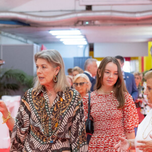 Alexandra de Hanovre va même jusqu'à piquer dans le dressing de sa mère, qui trouve ça "drôle"
La Princesse Caroline de Hanovre et sa fille la princesse Alexandra de Hanovre assistent au 54ème Concours International de Bouquets au Tunnel Riva de Monaco. Cette année, le thème du concours est "La Fête du Cirque", un hommage au Prince Rainier III de Monaco en cette année de célébration du centenaire de sa naissance. Le 7 octobre 2023 à Monaco. © Olivier Huitel/Pool Monaco/Bestimage 