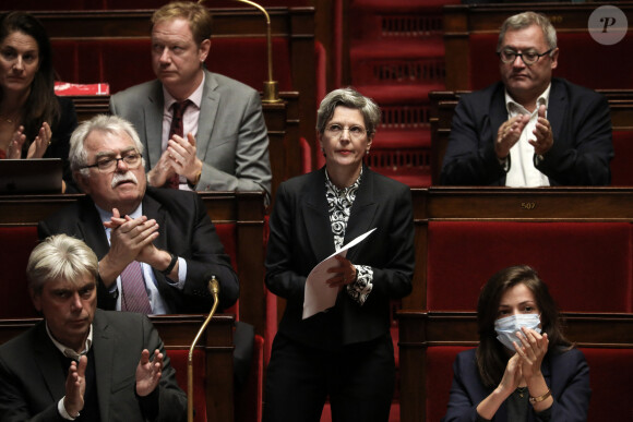 Sandrine Rousseau, députée EELV - Séance de questions au gouvernement à l'assemblée nationale, Paris, le 31 octobre 2023 © Stéphane Lemouton / Bestimage