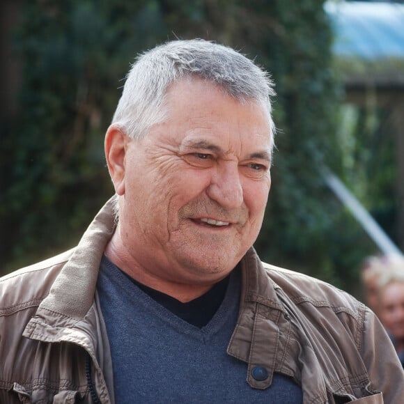 Semi-exclusif - Jean-Marie Bigard - Arrivées à l'enregistrement de l'émission "Vivement Dimanche" présentée par M. Drucker et qui sera diffusée le 8 octobre 2023 sur France 3, au studio Gabriel à Paris, France, le 03 octobre 2023. © Christophe Clovis / Bestimage 