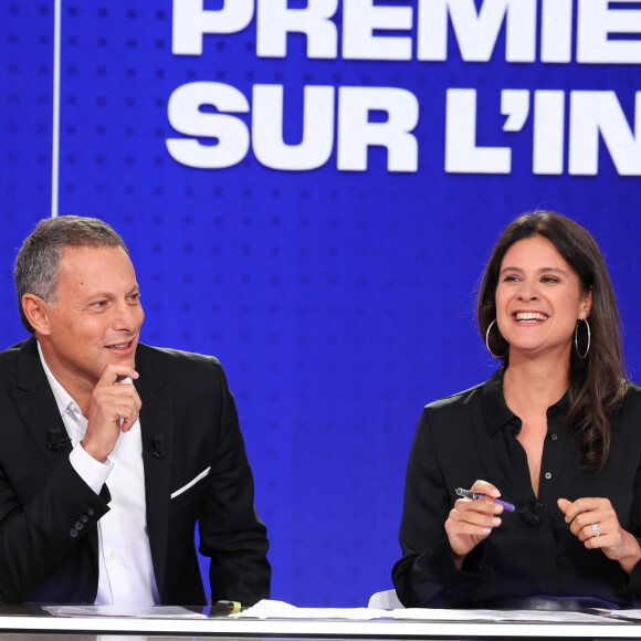 De nouveaux rendez-vous seront lancés sur BFMTV à la rentrée
Marc-Olivier Fogiel et Apolline de Malherbe lors de la conférence de presse de rentrée BFM TV. - RMC du groupe Altice France à Paris, France, le 31 août 2023