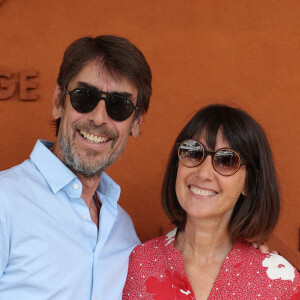 Alexia Laroche-Joubert et son compagnon Mathieu Grinberg - Célébrités au village des Internationaux de France de tennis de Roland Garros 2024 à Paris le 7 juin 2024. © Jacovides-Moreau/Bestimage 