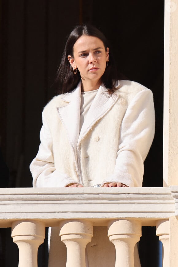 Pauline Ducruet - La famille princière de Monaco au balcon du palais, à l'occasion de la Fête Nationale de Monaco. Le 19 novembre 2023 © Claudia Albuquerque / Bestimage 