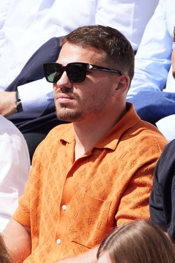 Antoine Dupont - Célébrités dans les tribunes de la finale homme des Internationaux de France de tennis de Roland Garros 2024 à Paris le 9 juin 2024. © Jacovides-Moreau/Bestimage