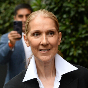 Céline Dion quitte le Royal Monceau pour préparer la cérémonie d'ouverture des Jeux Olympiques (JO 2024) à Paris le 23 juillet 2024.