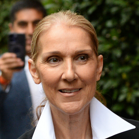 Céline Dion est attendue à la cérémonie d'ouverture des JO de Paris
Céline Dion quitte le Royal Monceau pour préparer la cérémonie d'ouverture des Jeux Olympiques à Paris.