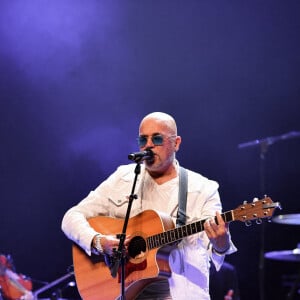 Pascal Obispo sur la scène de l'Olympia pour les 20 ans de la Fondation pour la recherche sur la maladie d'Alzheimer, le 18 mai 2024. Christophe Meng/ABACAPRESS.COM