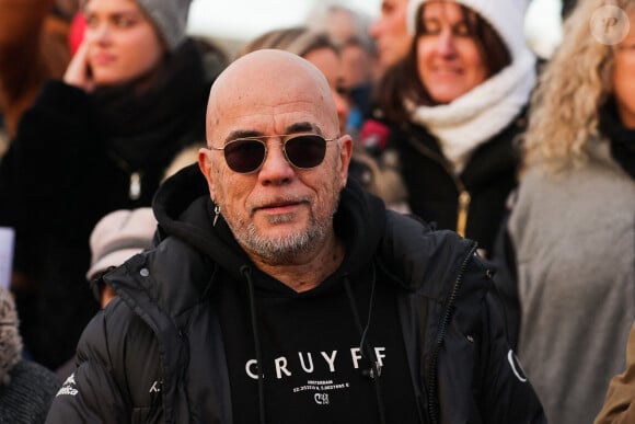 Pascal Obispo participera au Téléthon 2022 au Cap Ferret, dans le sud-ouest de la France, le 3 décembre 2022. Il participera à une marche solidaire et donnera un concert sur la plage en fin de journée. Thibaud Moritz /ABACAPRESS.COM