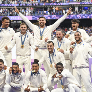 La France remporte la finale en Rugby à 7 après sa victoire face à Fidji (et sa première médaille d'or) lors des Jeux Olympiques (JO) de Paris 2024 le 27 juillet 2024