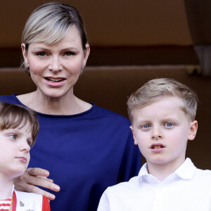 Exclusif - La princesse Charlene, le prince Jacques et la princesse Gabriella - La famille princière de Monaco assiste au match de l'Afrique du Sud (qui a remporté son match) lors du tournoi de qualification de rugby à 7 pour les JO 2024 au Stade Louis II à Monaco le 22 juin 2024. © Claudia Albuquerque / Bestimage