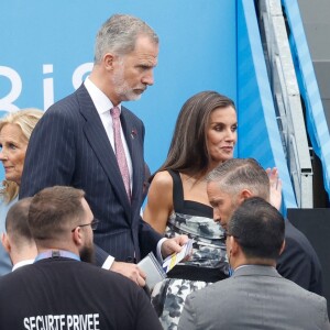 Le 26 juillet 2024, le couple royal s'est envolé à Paris pour assister à la cérémonie d'ouverture des Jeux Olympiques.
Le roi Felipe VI et la reine Letizia d'Espagne - Cérémonie d'ouverture des Jeux Olympiques (JO) de Paris 2024 le 26 juillet 2024. Casa de S.M. el Rey / Europa Press / Bestimage 