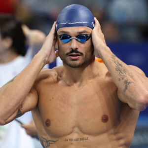 30 juillet 2024, Paris, Ile de France, France : Florent Manaudou de France est vu pendant l'échauffement avant les épreuves de natation le jour 4 aux Jeux Olympiques de Paris 2024 à Paris La Defense Arena à Paris, France (Image de crédit : © Mickael Chavet/ZUMA Press Wire).