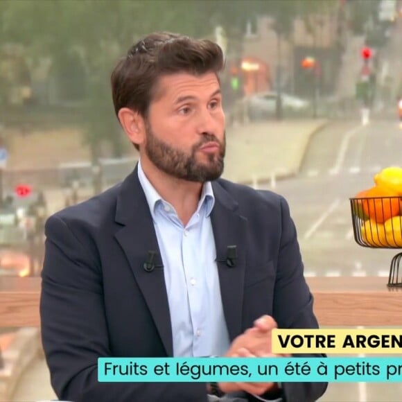 Christophe Beaugrand n'a pas communiqué de date quant à son retour sur le plateau de "Bonjour !"
Christophe Beaugrand sur le plateau de "Bonjour !"