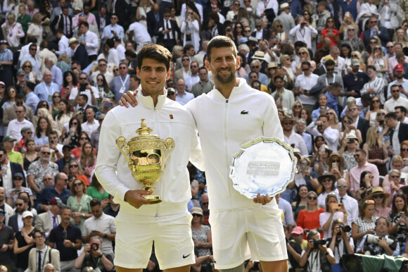 Carlos Alcaraz après sa victoire face à Novak Djokovic en finale du tournoi de Wimbledon 2024 (6/2 - 6/2 - 7/6). Wimbledon, le 14 juillet 2024. 