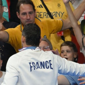 "Je suis allé m'entraîner en Afrique du Sud, là où elle poursuivait ses études".
Florent Manaudou aux JO de Paris 2024 Photo by Laurent Zabulon/ABACAPRESS.COM