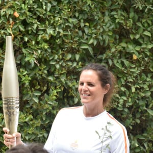 L’ancienne nageuse, Laure Manaudou est la première relayeuse française de la flamme olympique peu de temps après la cérémonie d'allumage sur le site antique d'Olympie, Grèce, le 16 avril 2024. © Intime/Panoramic/Bestimage 