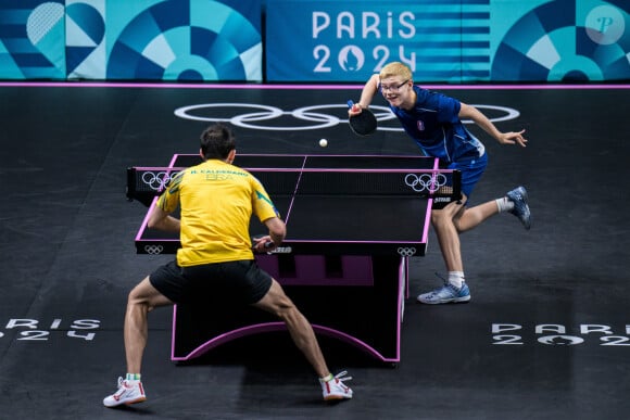 Et en plus de se battre contre son handicap au quotidien
Tennis de table. Félix Lebrun remporte la médaille de bronze en écrasant Hugo Calderano lors des jeux olympiques Paris 2024 le 4 août 2024. © Joel Marklund/Bildbyran via ZUMA Press / Bestimage 