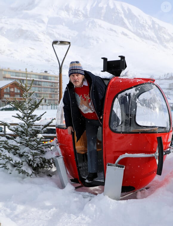 Philippe Katerine présente le film "La plus belle pour aller danser" de V.Bedos lors de la 26ème édition du Festival international du film de comédie de l'Alpe d'Huez, le 18 janvier 2023. © Dominique Jacovides / Bestimage