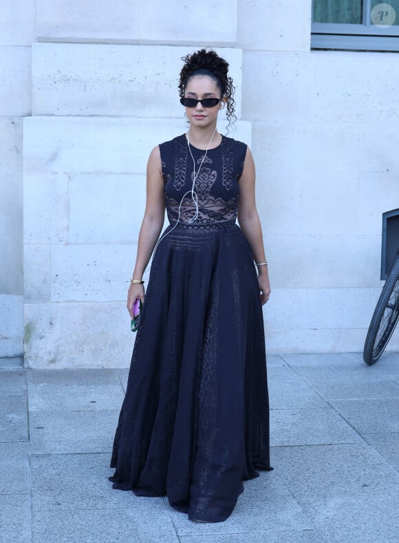 Lena Situations (Lena Mahfouf) - Arrivées au défilé de mode Femmes Haute-Couture automne-hiver 2024/2025 "Giambattista Valli" lors de la fashion week de Paris. Le 24 juin 2024 © Denis Guignebourg / Bestimage