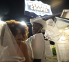 Dans une vidéo postée sur YouTube le 6 août dernier, elle a annoncé s'être mariée à Marcus et Solène dans une wedding chapel !
Léna Situations s'est mariée à Las Vegas !