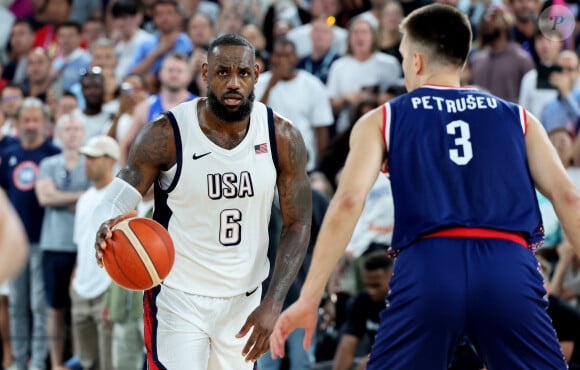 LeBron James- Victoire de l'équipe des Etats-Unis de basketball face à la Serbie (95-91) en demi-finale lors des Jeux Olympiques de Paris 2024 (JO) à l'Arena Bercy, le 8 août 2024. © Jacovides-Perusseau/Bestimage