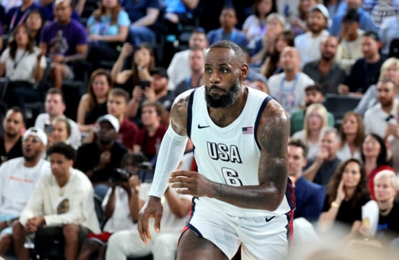 LeBron James- Victoire de l'équipe des Etats-Unis de basketball face à la Serbie (95-91) en demi-finale lors des Jeux Olympiques de Paris 2024 (JO) à l'Arena Bercy, le 8 août 2024. © Jacovides-Perusseau/Bestimage