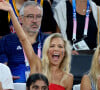 Laurence Auzière dans une forme olympique à l'Arena Bercy
Laurence Auzière entourée de son compagnon Matthieu Graffensttaden et de sa fille - Les célébrités en tribunes pendant l'épreuve de basketball de Demi-Finale opposant les Etats-Unis à la Serbie lors des Jeux Olympiques de Paris (JO) à l'Arena Bercy, à Paris. © Jacovides-Perusseau/Bestimage