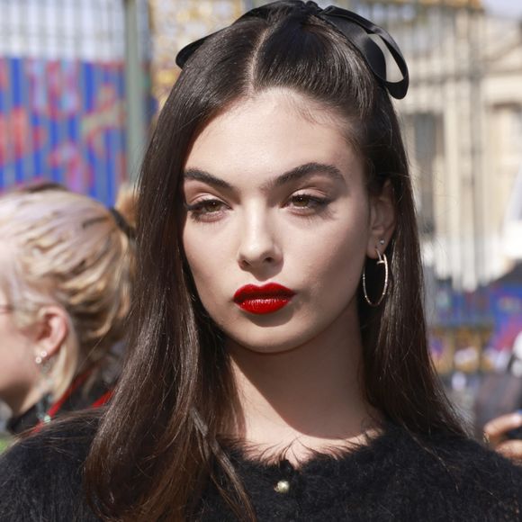 Deva Cassel - Arrivées des people au défilé Dior dans les jardins des Tuileries lors de la Paris Fashion Week, saison printemps-été 2024 le 26 septembre 2023. 