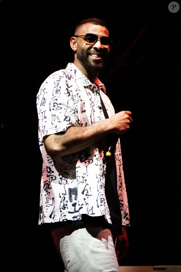 Earvin Ngapeth (ancien champion olympique de volley-ball) en concert au "Cabaret Sauvage" à Paris, le 18 mai 2023. 