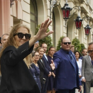 On peut lire : "Aujourd'hui, l'équipe de gestion de Céline Dion et sa maison de disques, Sony Music Entertainment Canada Inc. ont pris connaissance de l'utilisation non autorisée de la vidéo, de l'enregistrement, de la performance musicale et de l'image de Céline Dion chantant 'My Heart Will Go On' lors d'un rassemblement de la campagne de Donald Trump
Archives : Celine Dion