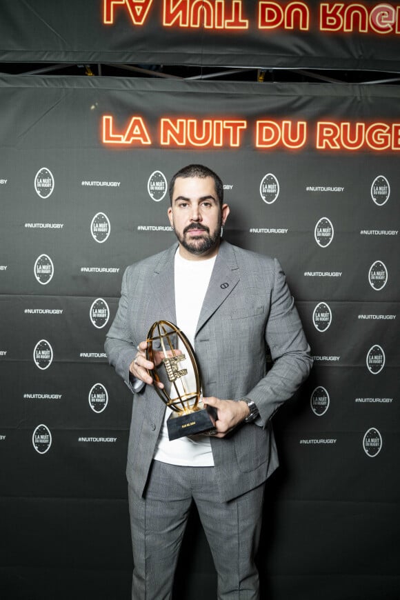 Artus - Soirée de la 19ème édition de la Nuit du Rugby à l'Olympia, Paris le 20 novembre 2023. La Nuit du rugby est une cérémonie organisée chaque année depuis 2004 sous l'égide de la Ligue nationale de rugby en collaboration avec Provale et TECH XV, pour récompenser les acteurs du rugby professionnel français qui se sont distingués lors des championnats de France de rugby Top 14 et Pro D2. © Pierre Perusseau/Bestimage